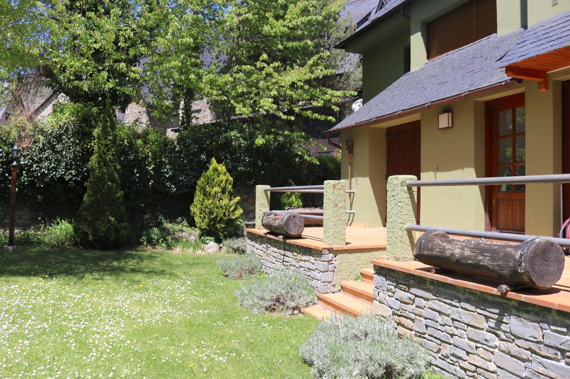 Luderna - Apartamento Espiargo Garós Exteriér fotografie